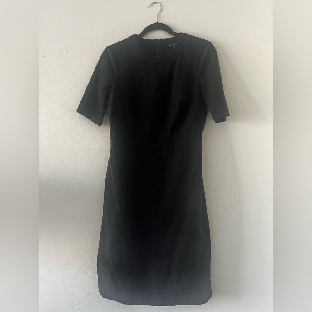 Structured black Banana Republic dress - size 6